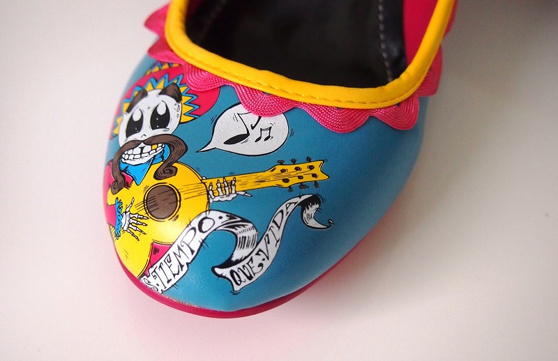 Cartoon Shoes by T.U.K