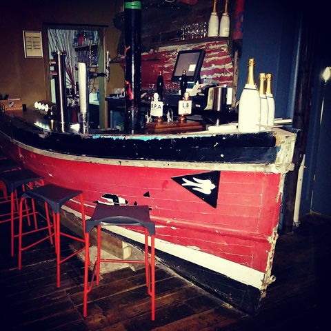 Boat bar