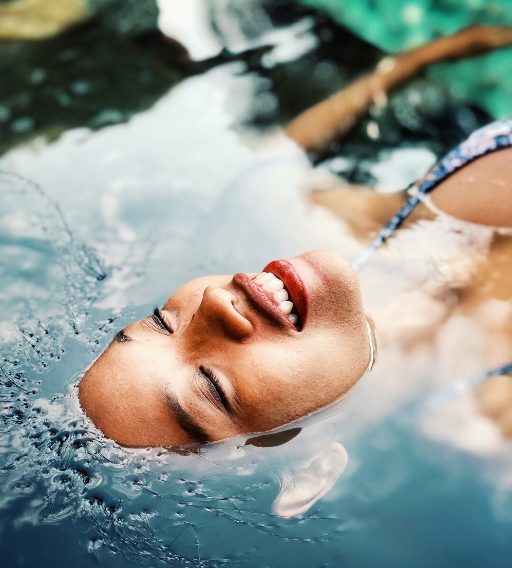 woman in spa pool